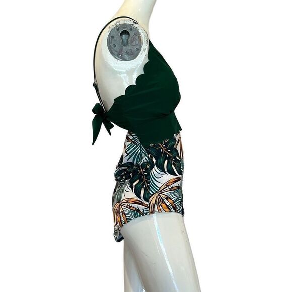 Pat Pat Women’s Green & Gold Swimsuit Sz L NWT - Picture 3 of 5